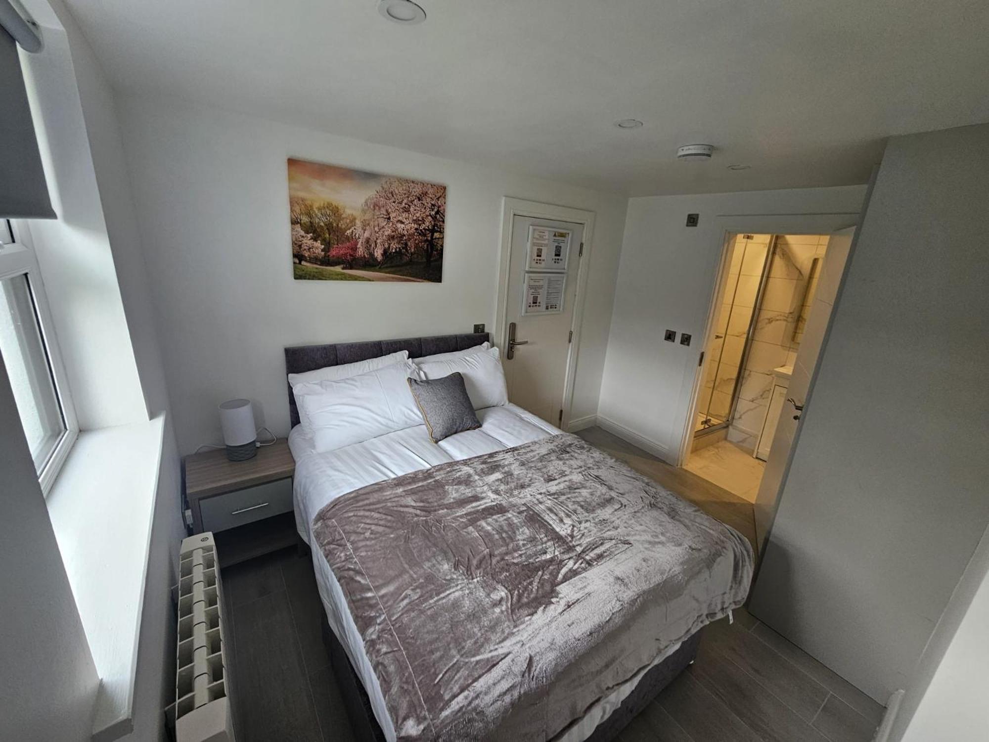 Bed and Breakfast Number33 Голуэй Экстерьер фото